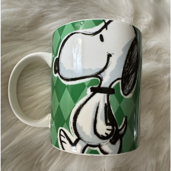 PEANUTS “SNOOPY” MUG/CUP  BY GIBSON  12 OZ  GREEN - Picture 3 of 5